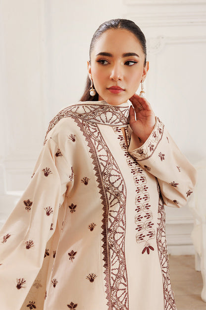 Saffron | Le Soleil 25 | Dusky Dreams
