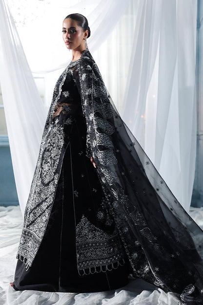 Saffron | Zynoria Formals 25 | Onyx