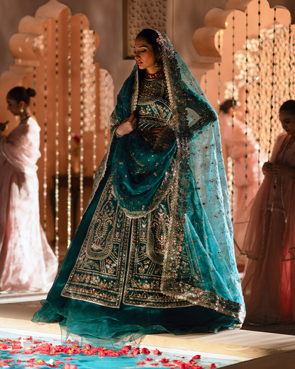 Zevk | Mughal Raniya | Sundas Rani