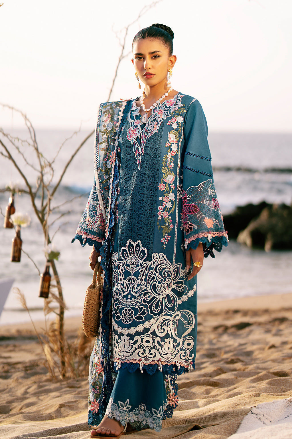 AJR Couture | Dastan Luxury Lawn 25 | Aura - House Of Anaya