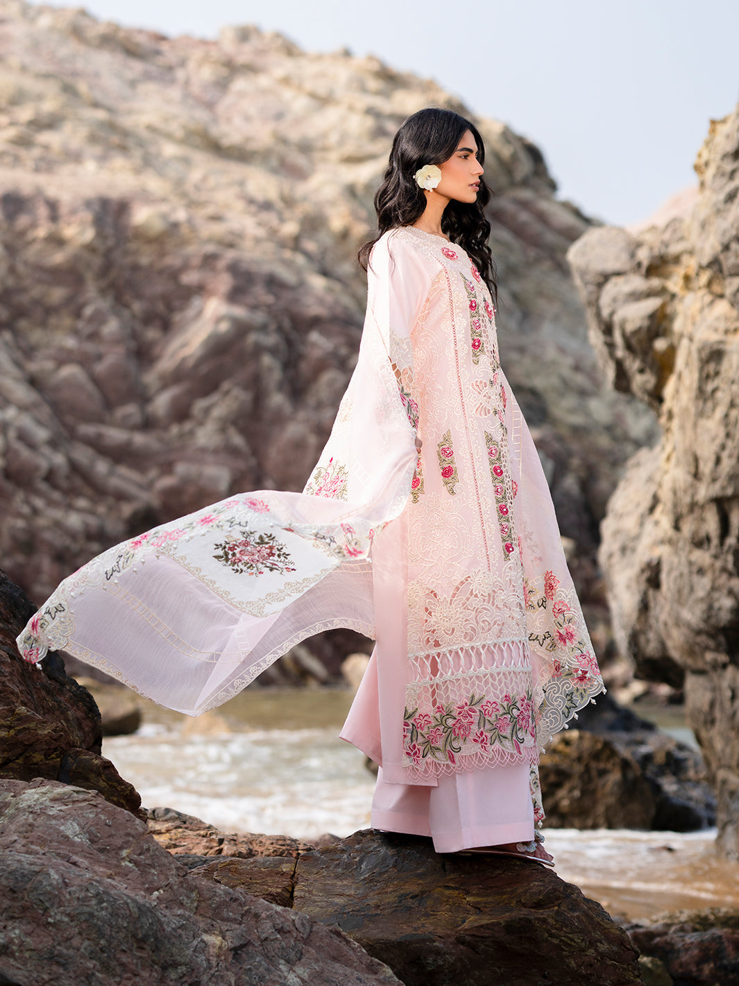 Mahnur | Sirena Luxury Lawn 25 | Azalea - House Of Anaya