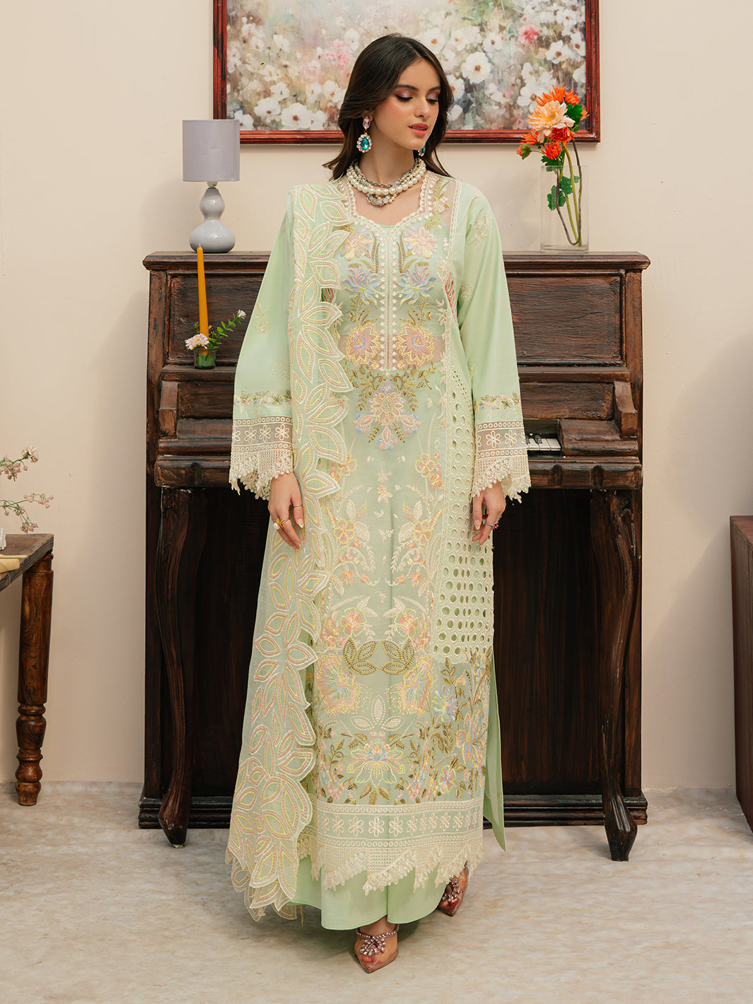 Mahnur | Allenura Luxury Lawn 24 | CAROLINE - House Of Anaya