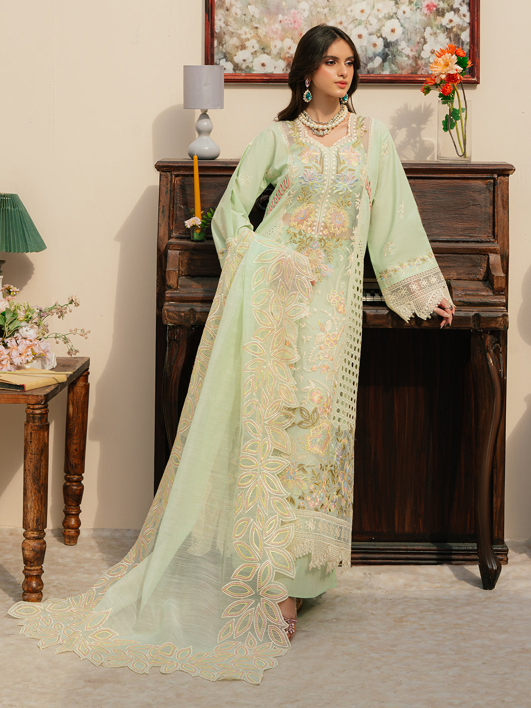 Mahnur | Allenura Luxury Lawn 24 | CAROLINE - House Of Anaya