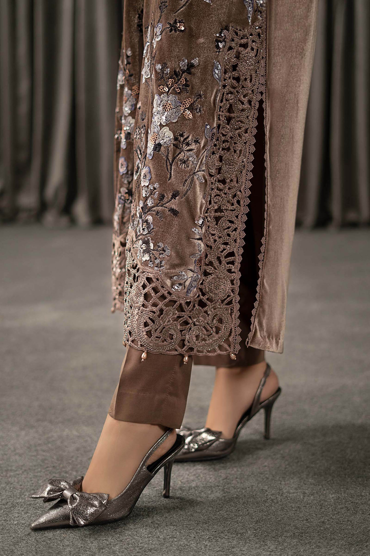Maria B | Winter Luxe Pret 25 | WLS-1303-BEIGE