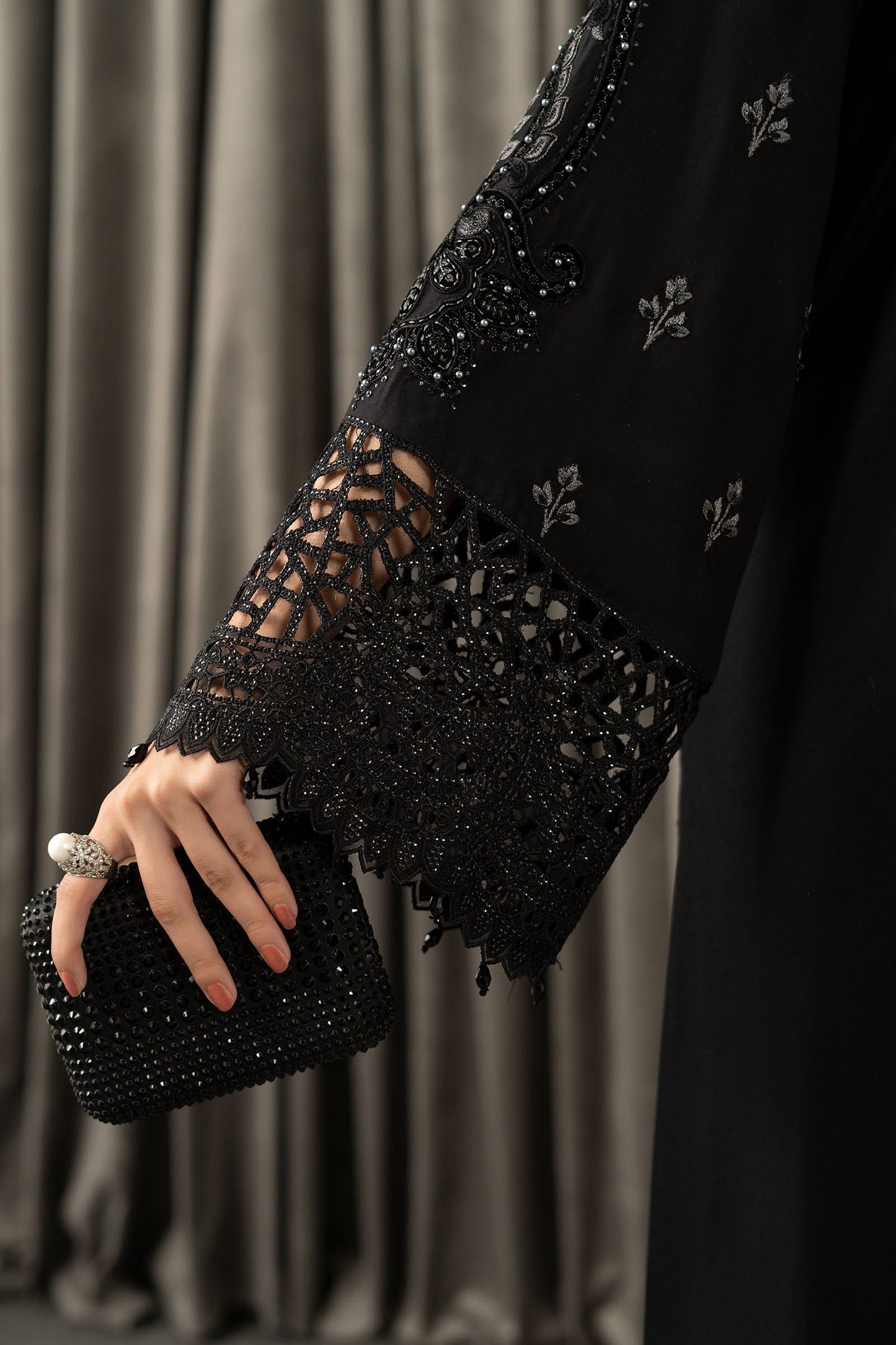 Maria B | Winter Luxe Pret 25 | WLS-1307-Black