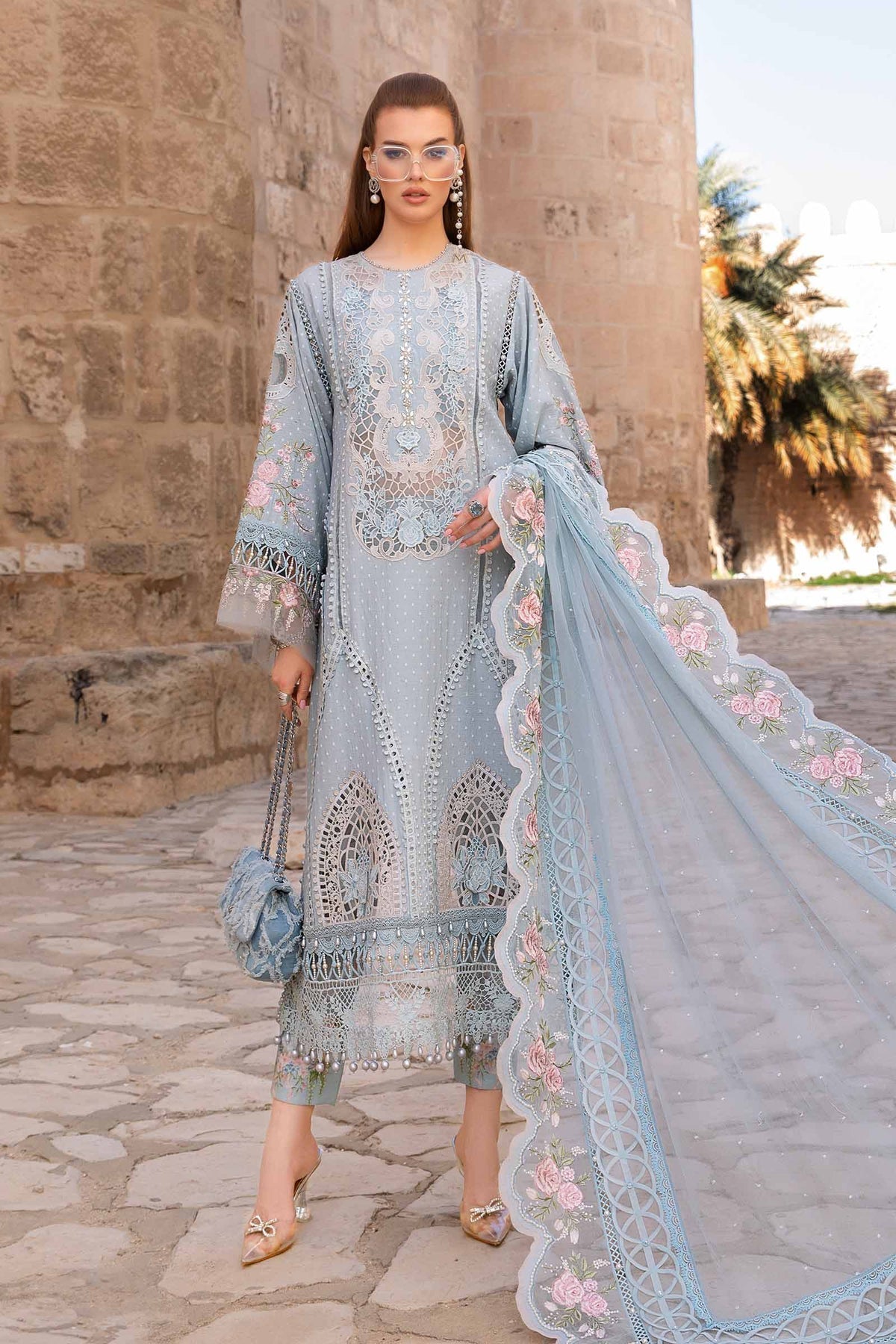 Maria B - D-2410-B - Lawn