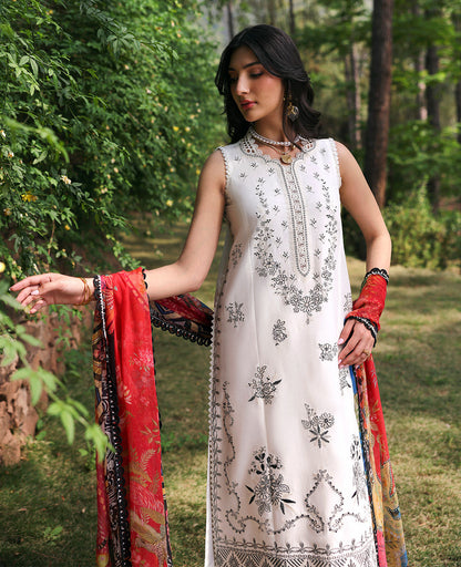 Republic Womenswear | Talia Luxury Lawn 25 | D1-B - Lunara