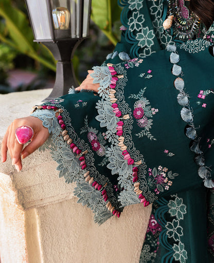 Republic Womenswear | Kalani Eid Luxury Lawn 25 | D1-B - Zehra