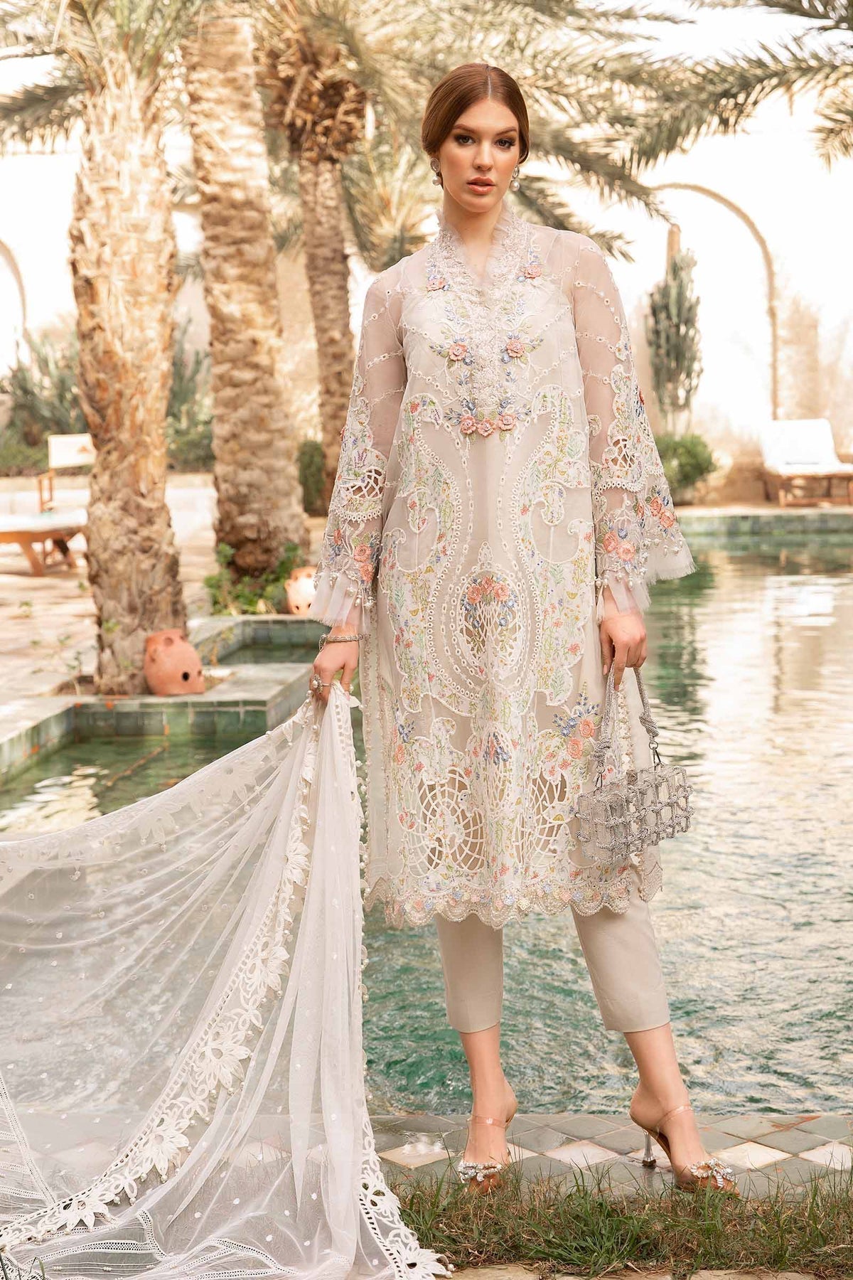Maria B - D-2405-A - Lawn