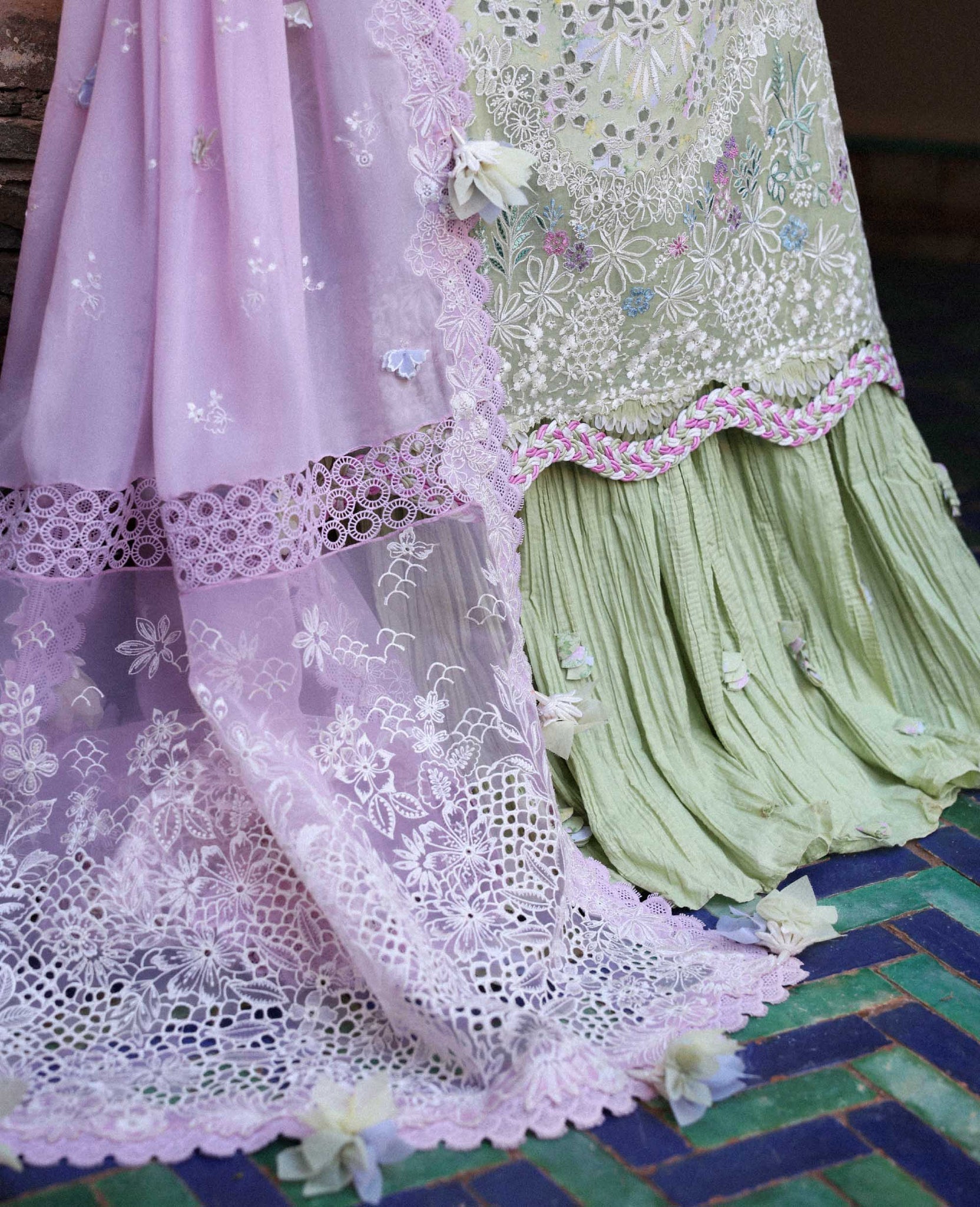 Republic Womenswear | Reine Luxury Lawn 26 | Perla