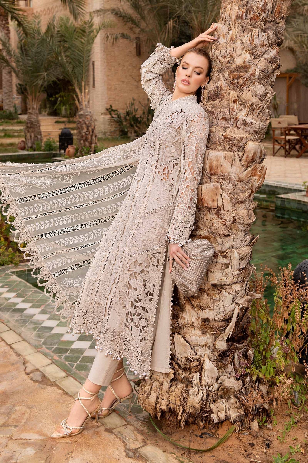 Maria B - D-2409-A - Lawn
