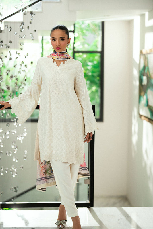 Dhanak | Signature Pret | OFF WHITE 2PCS EMBROIDERED KURTA WITH TROUSER