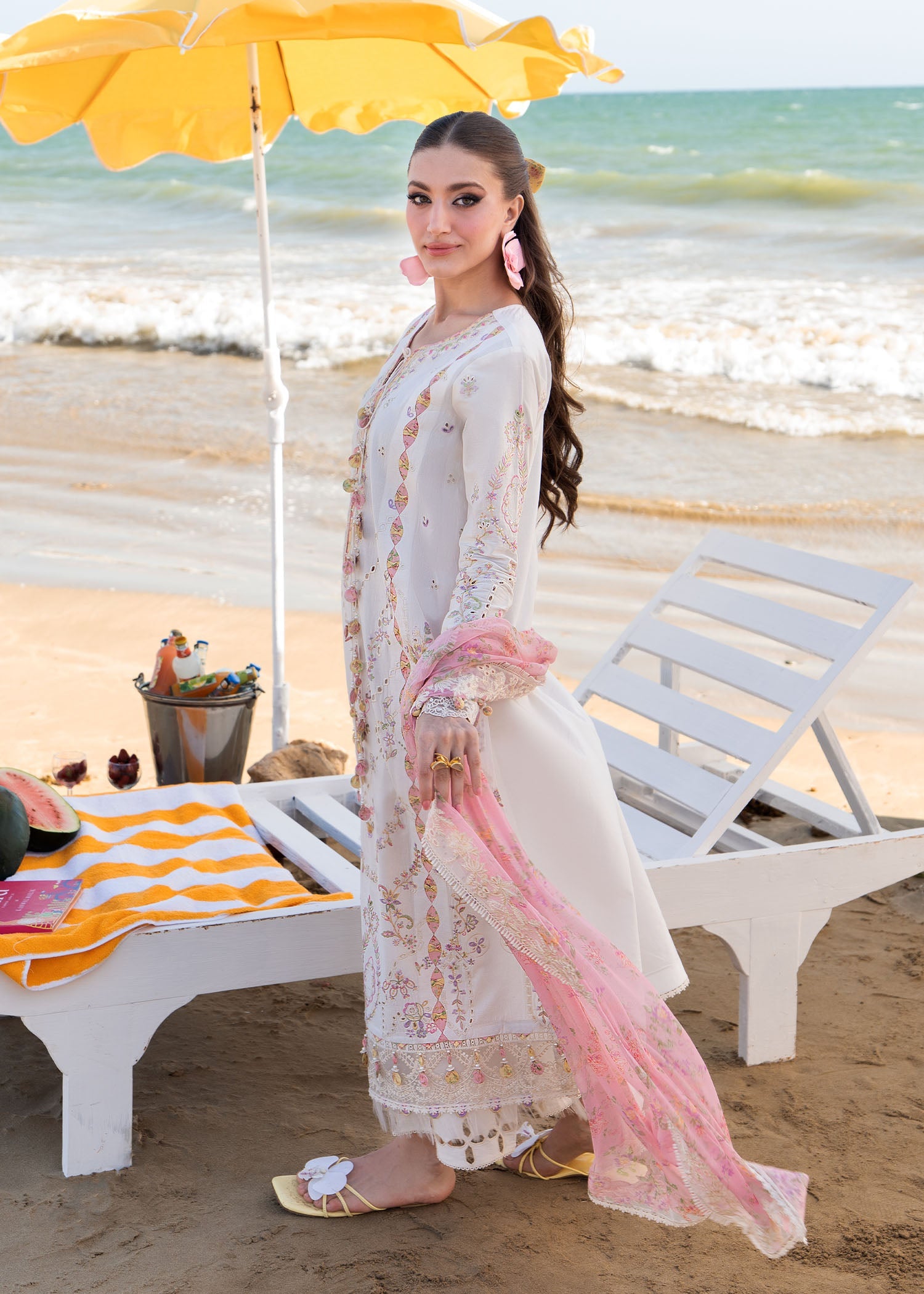 Kanwal Malik | Mira Summer LawnÕ26 | Luna