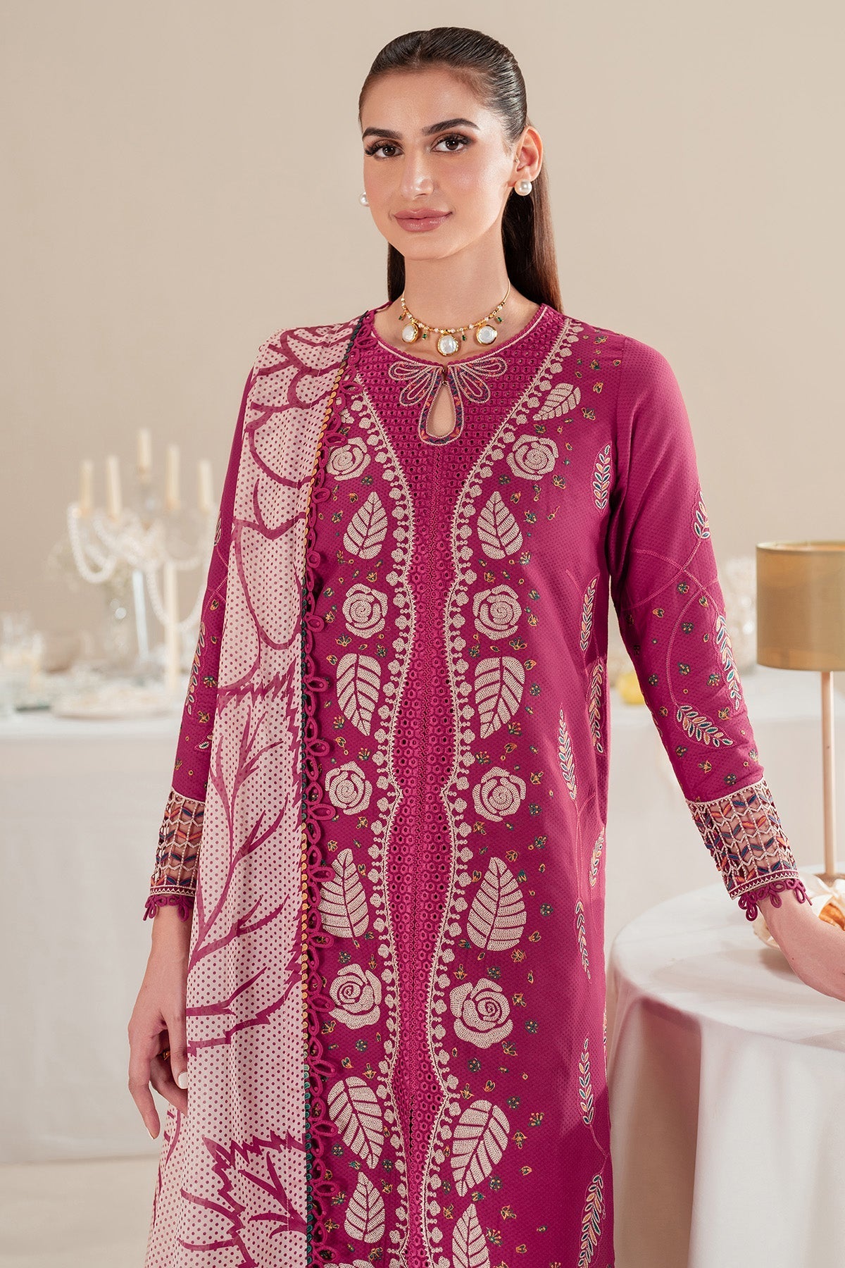 Jazmin | Iris Luxury Lawn 25 | IL'25-D05