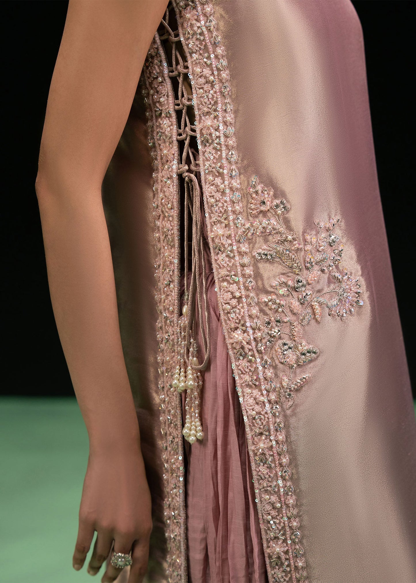 Dastoor | Leia Luxury Pret 26 | Verya