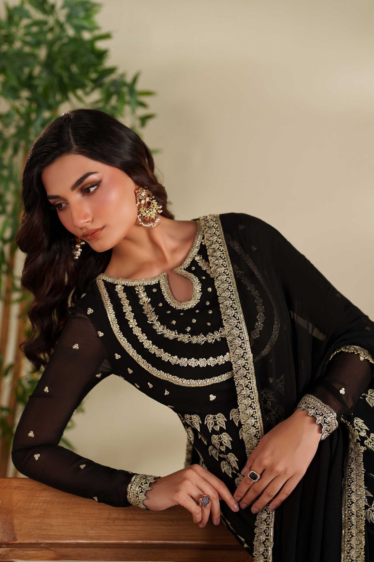 Akbar Aslam | Formal Pret | Parizay
