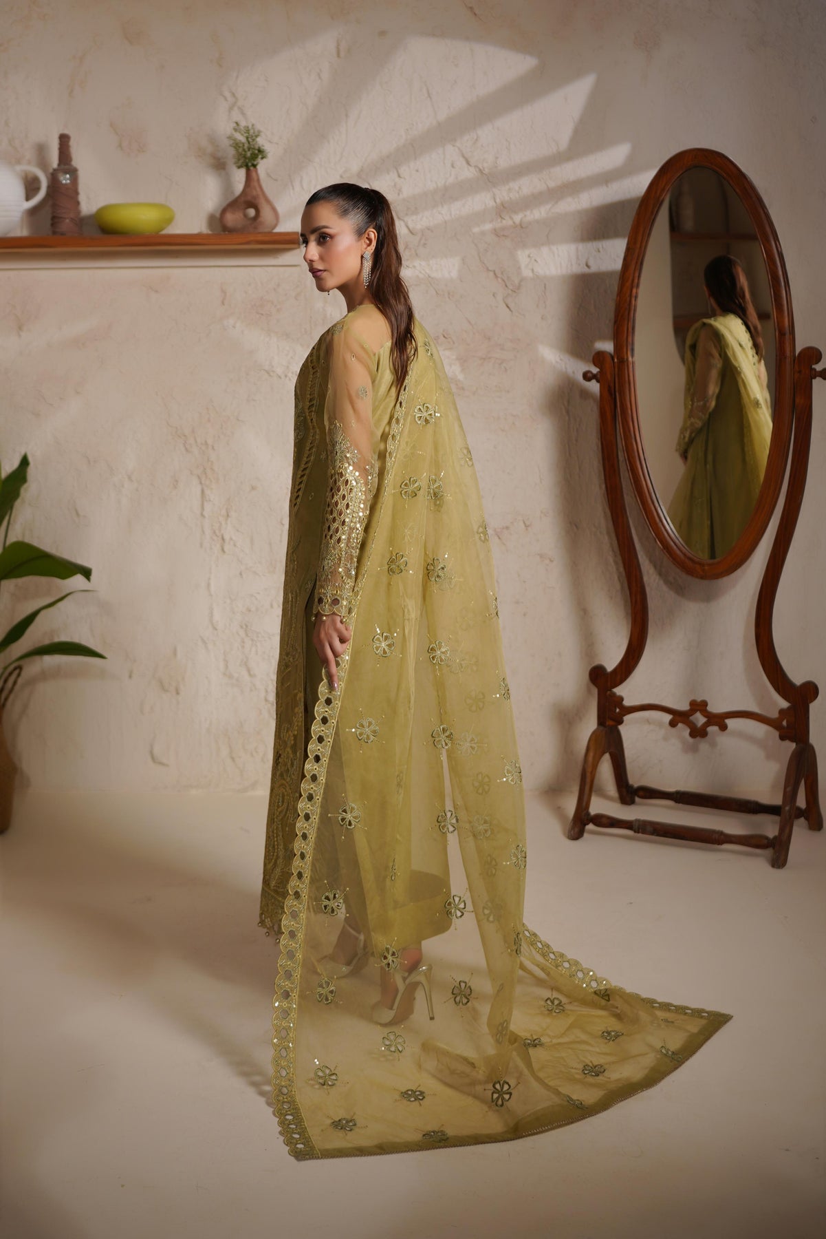 Maryams | Noir Luxe | GLORIANA-NOR-1406