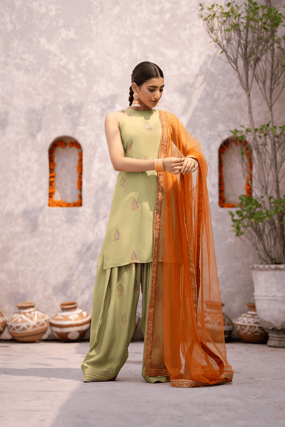 Erum Khan | Sakhiyan Formals | GULBAHAR