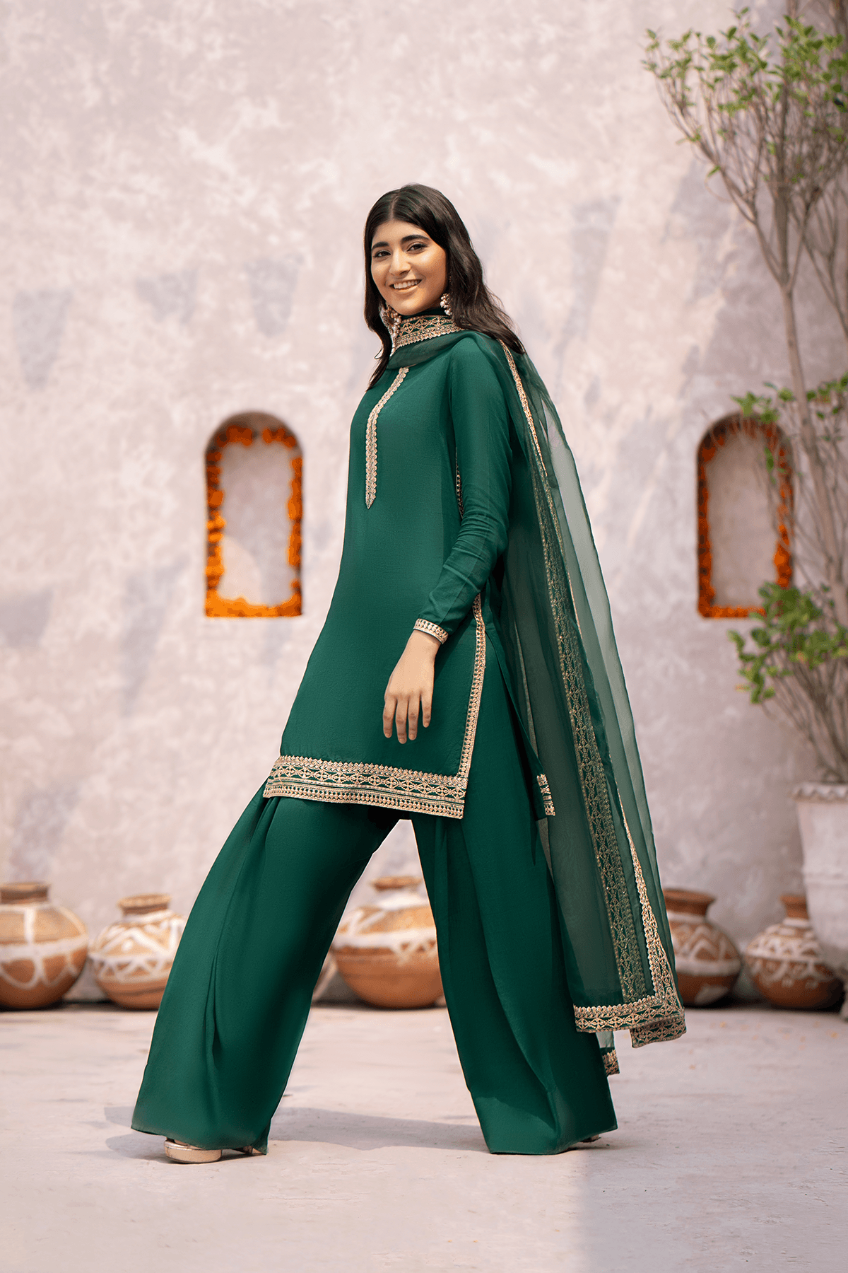 Erum Khan | Sakhiyan Formals | LILY