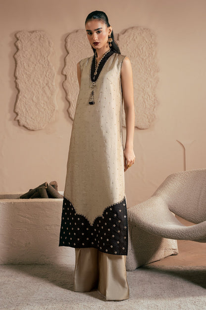 Mina Kashif | Emilie Formals | Zelina