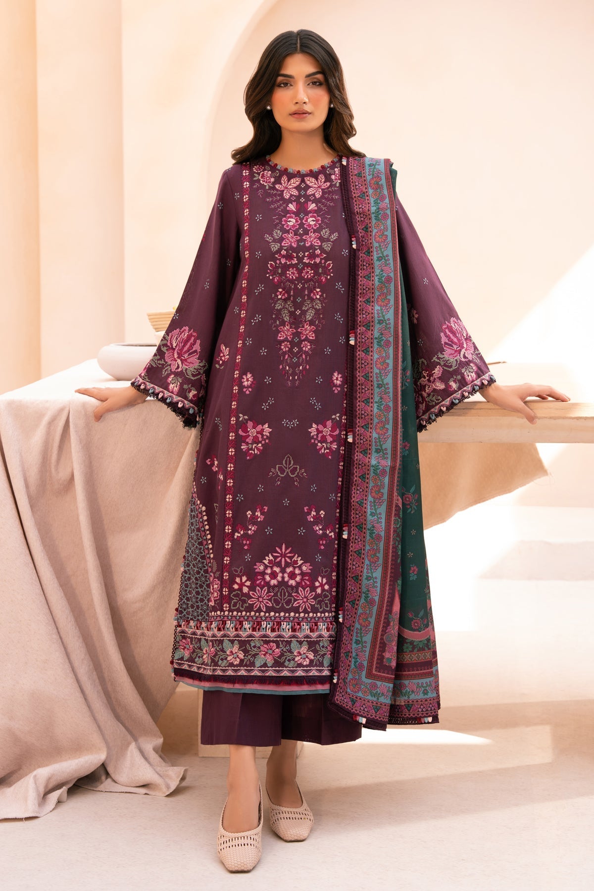 Xenia Formals | Rang e Khizan | AMORA