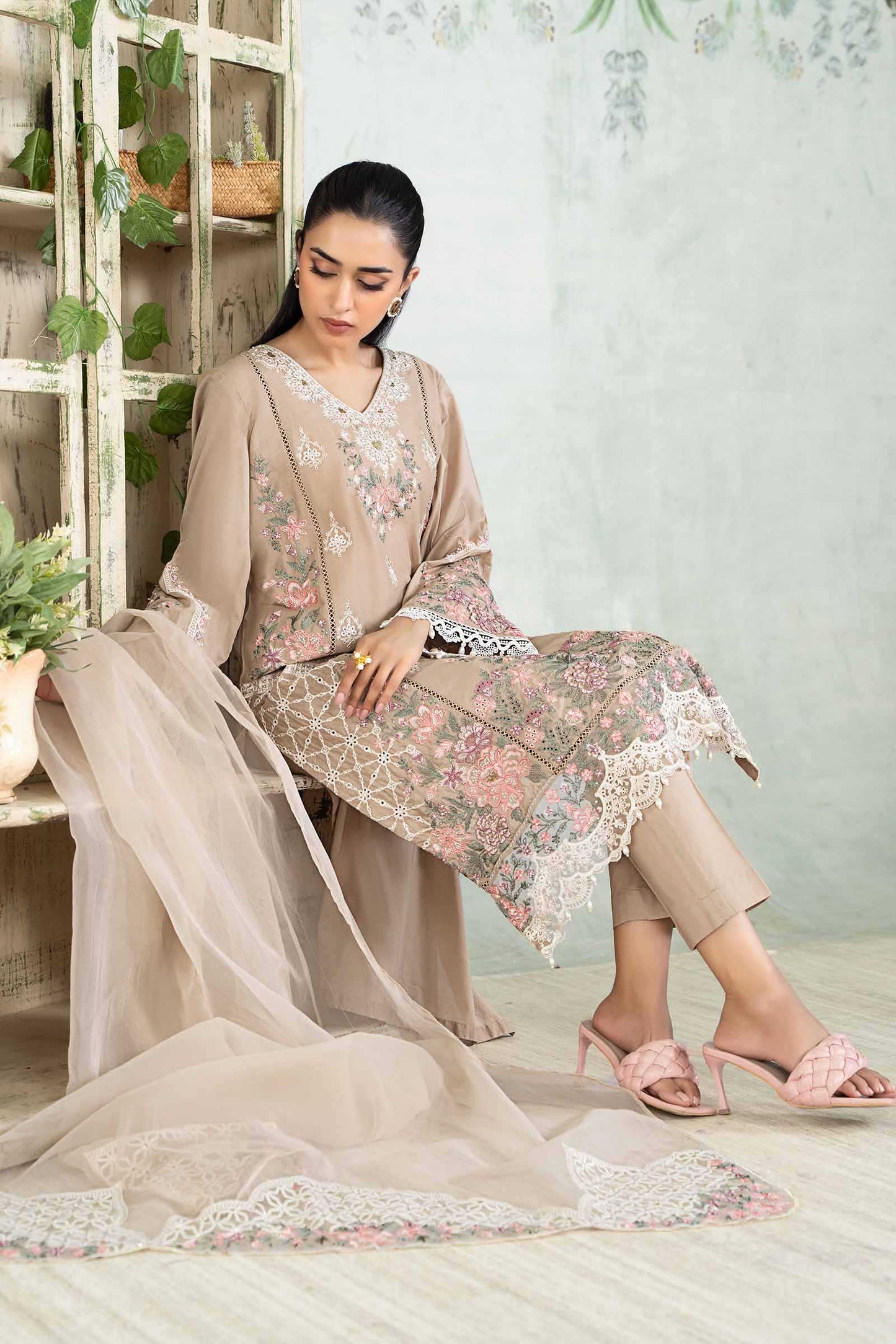 Maira B | Ready to Wear | DW-EA24-33