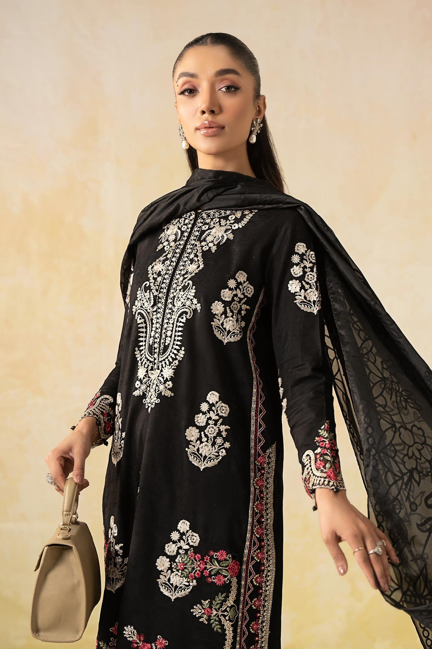 Maira B | Ready to Wear | DW-EF25-03