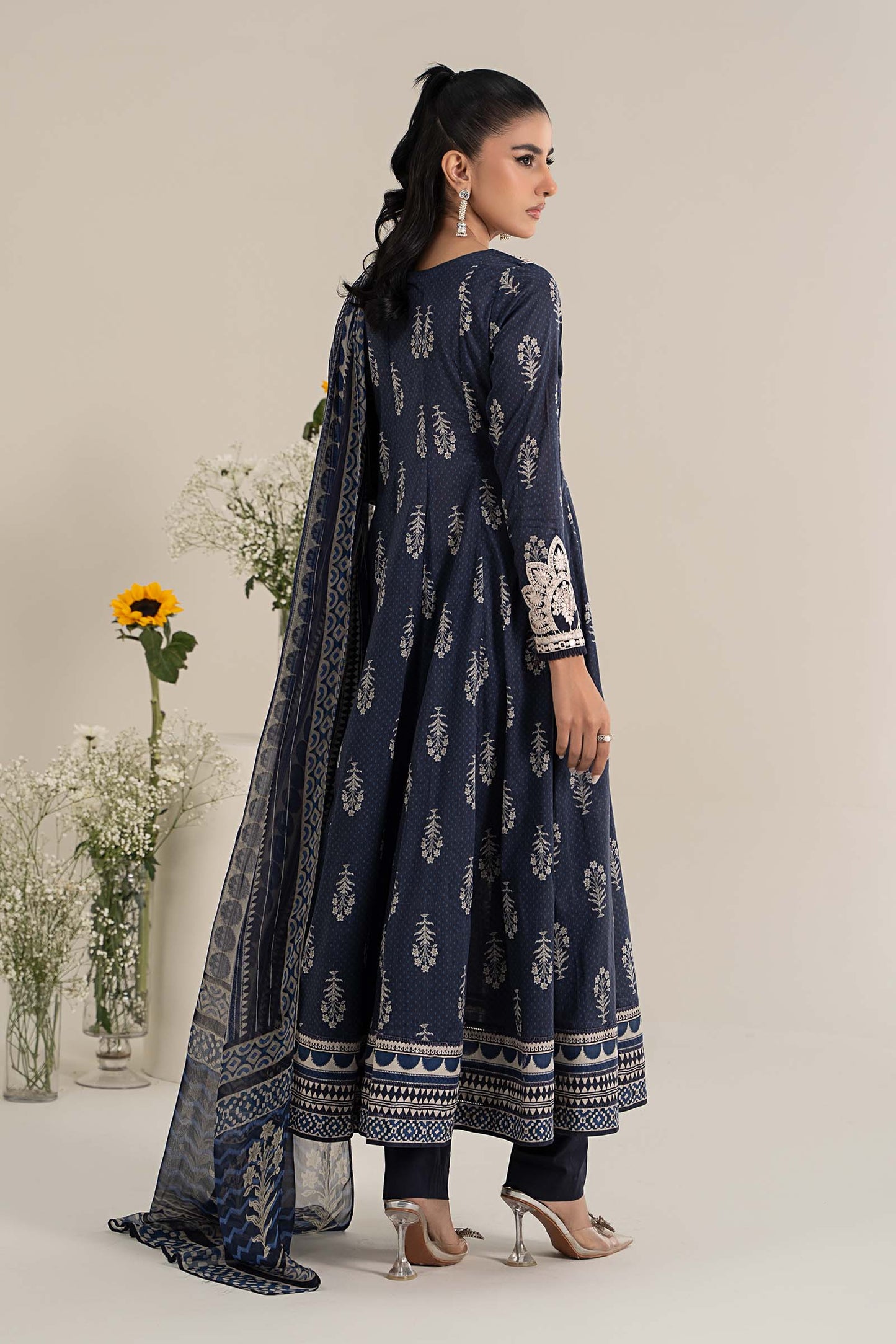 Maira B | Ready to Wear | DW-EF25-22