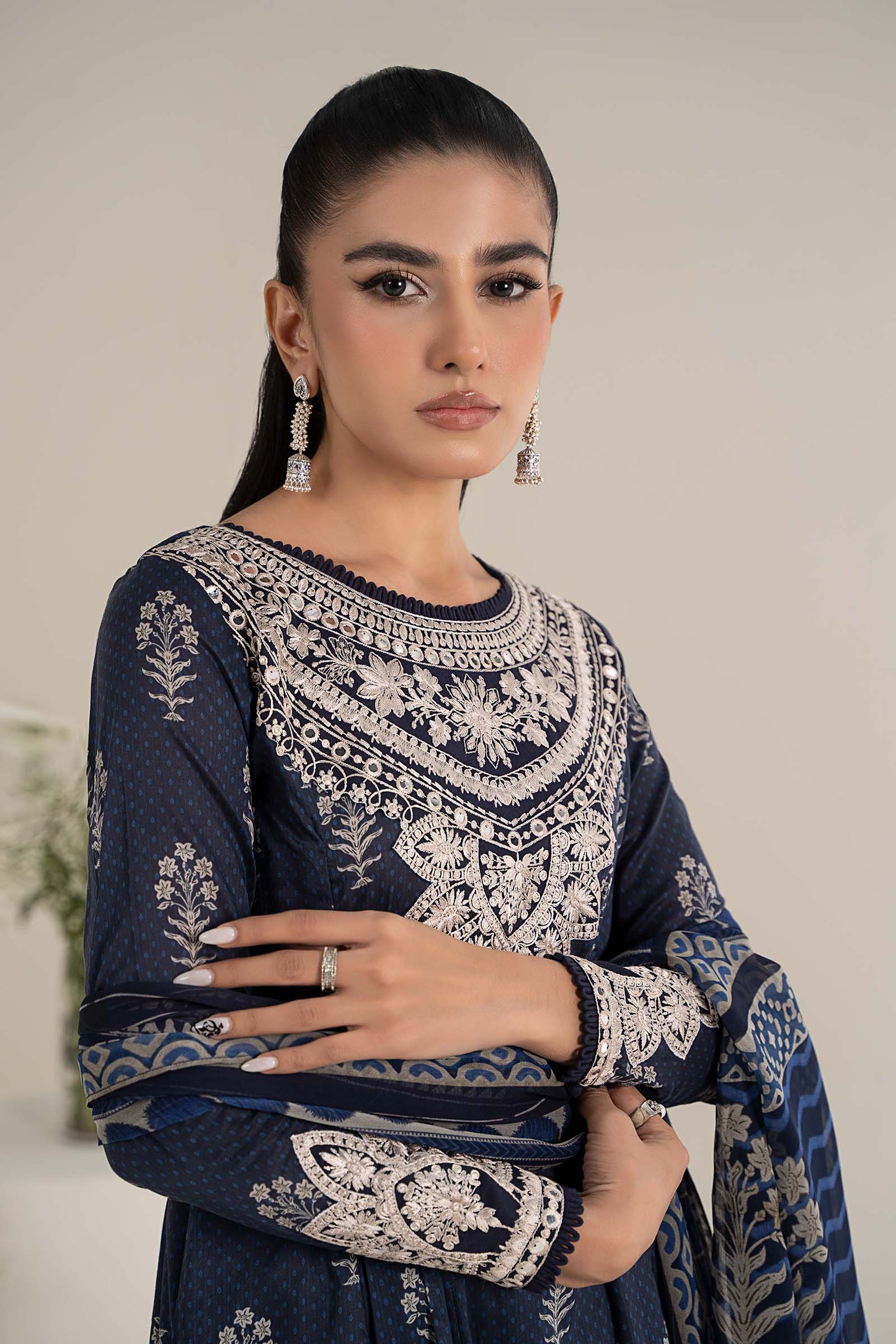 Maira B | Ready to Wear | DW-EF25-22