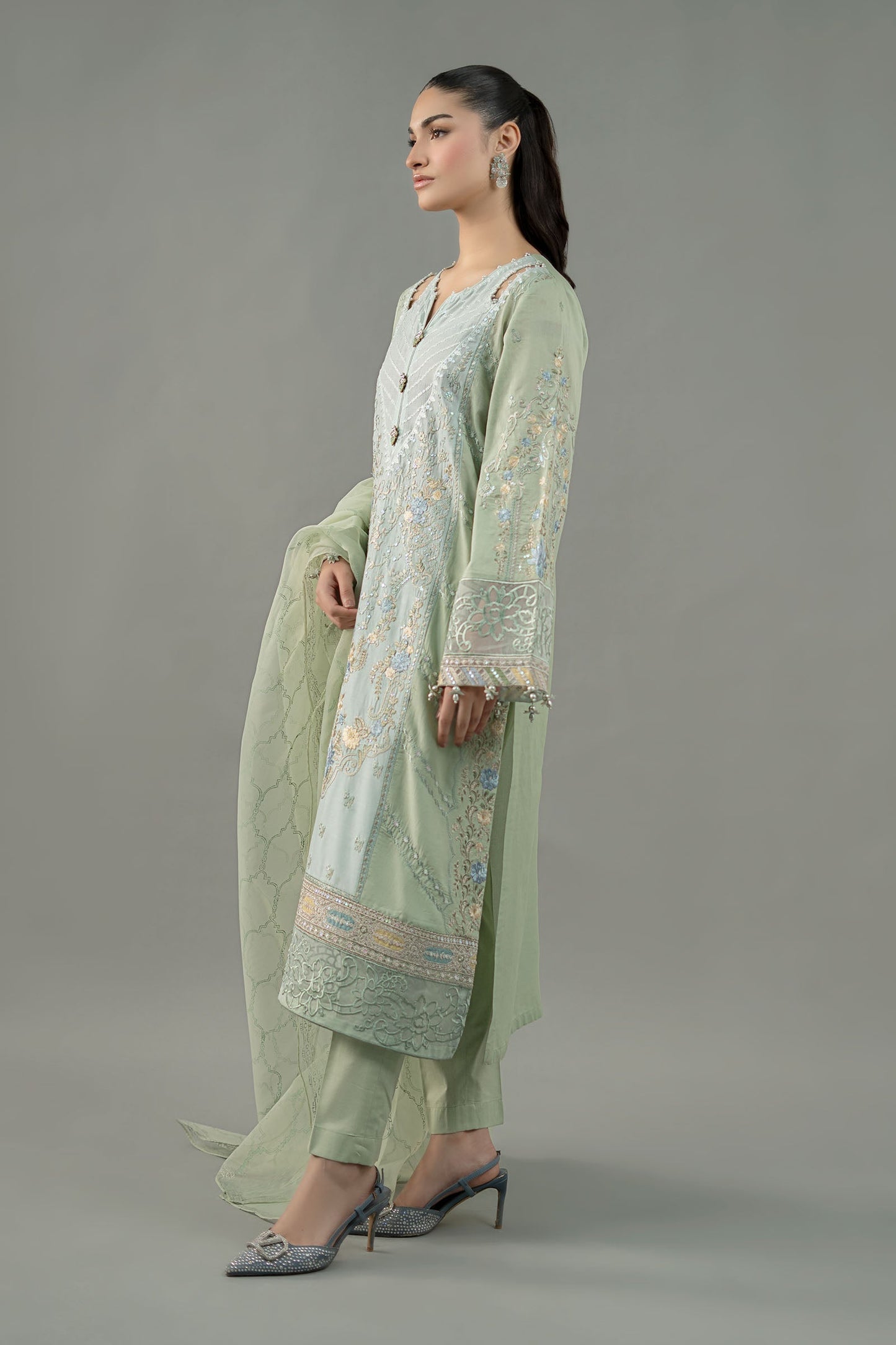 Maira B | Ready to Wear | DW-EF25-69
