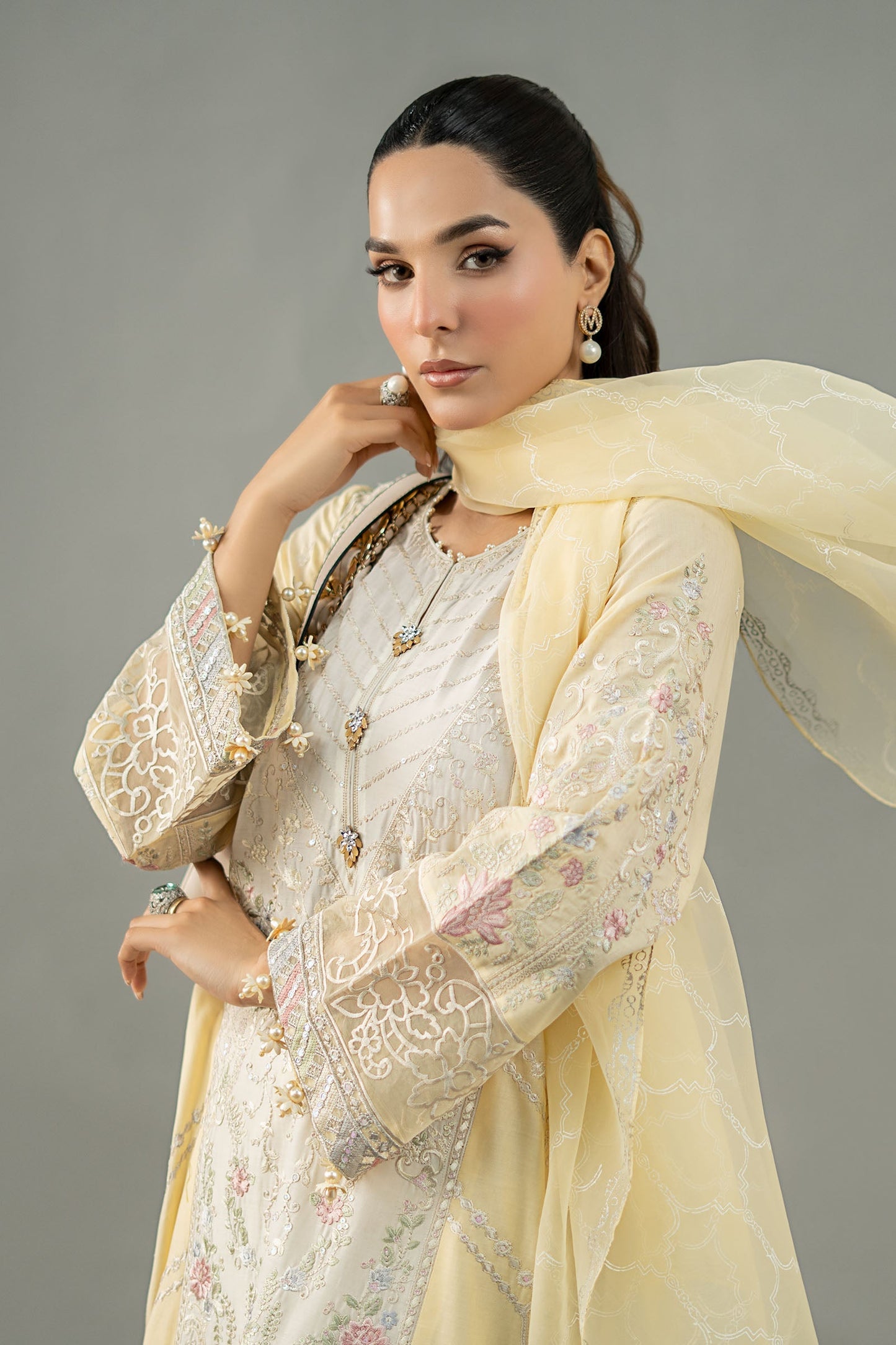 Maira B | Ready to Wear | DW-EF25-69