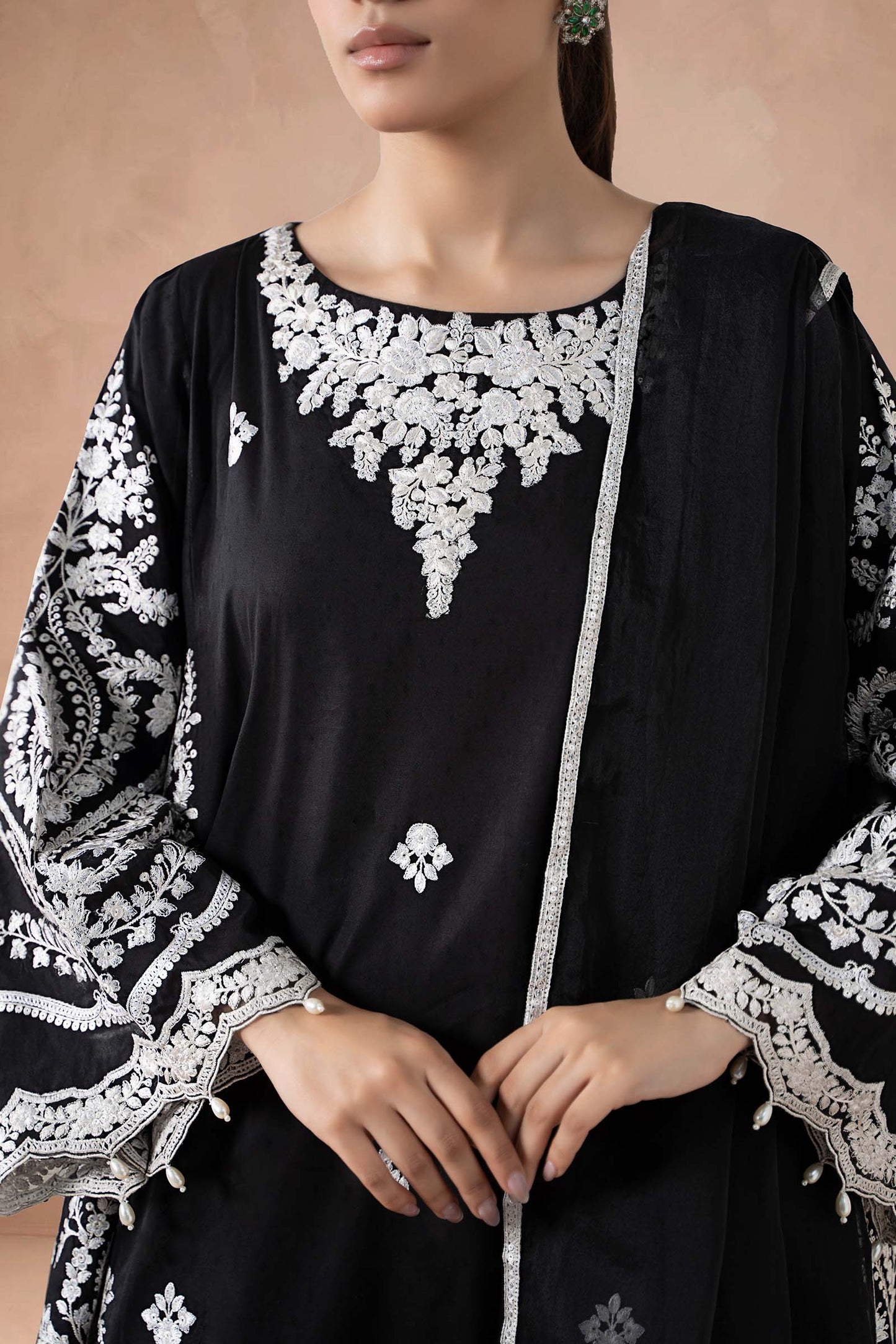 Maria B | Luxury Winter Pret 25 | DW-MN24-04R1-Black