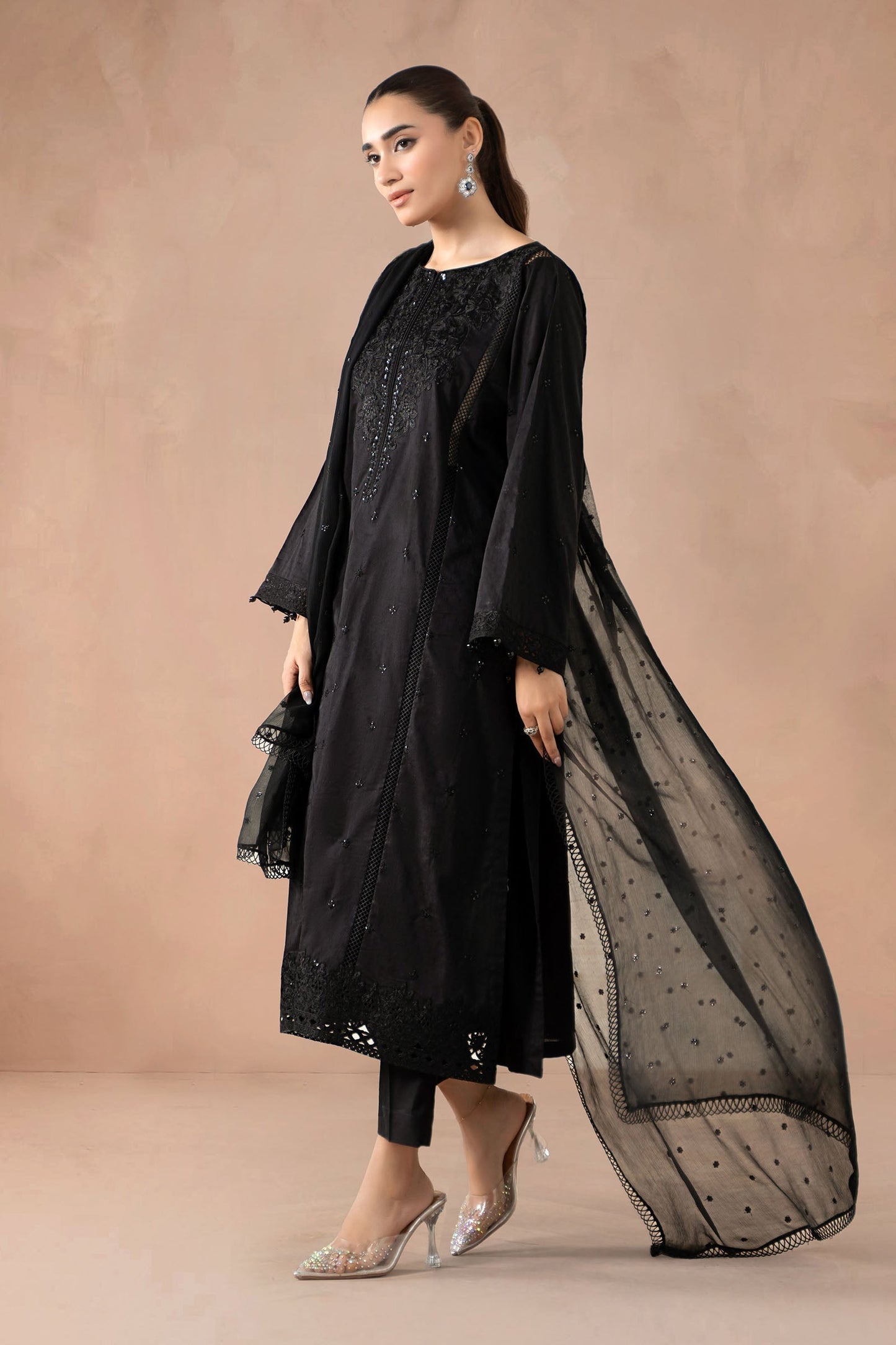 Maria B | Luxury Winter Pret 25 | DW-MN24-12R1-Black