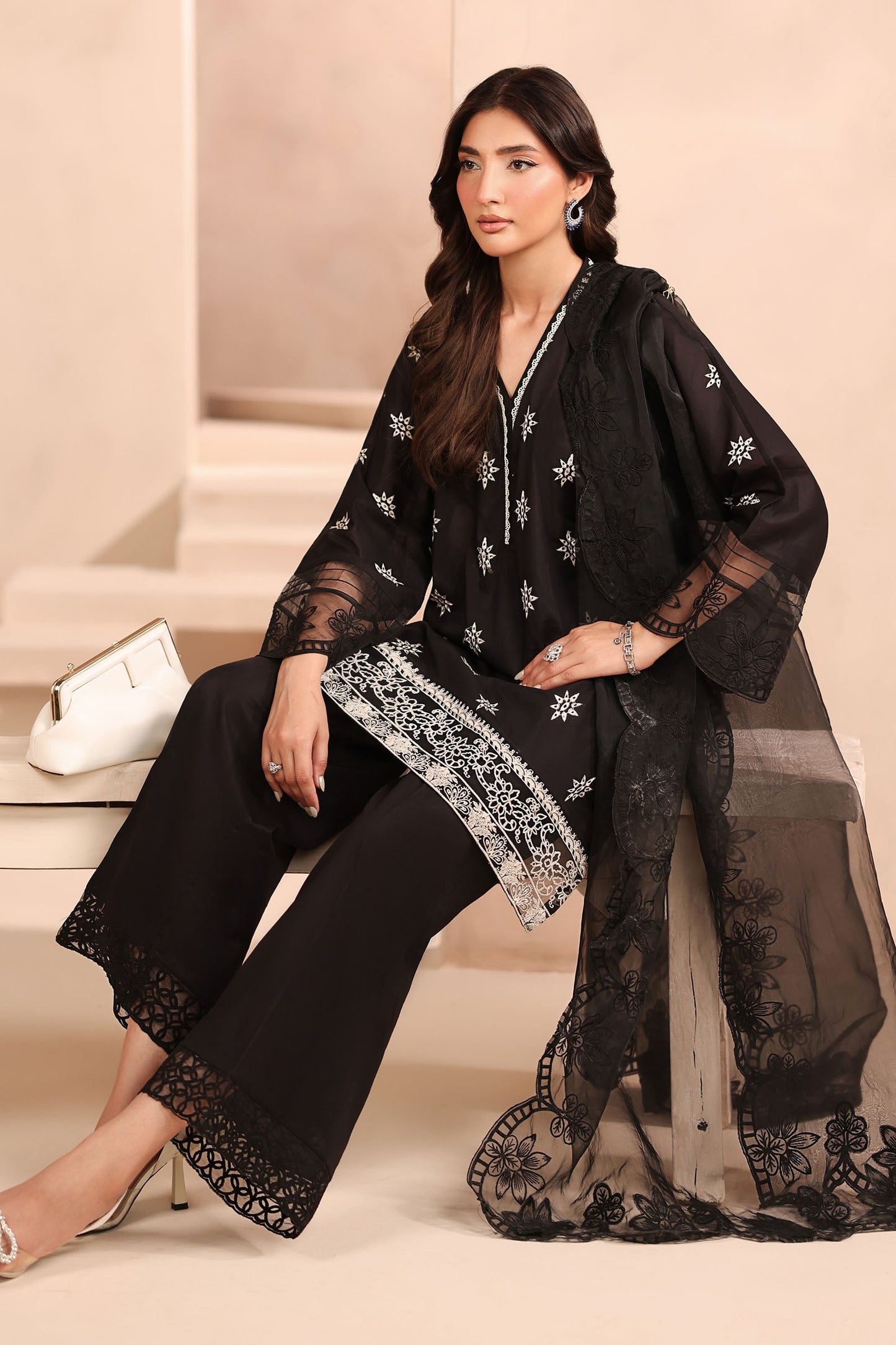 Maria B | Luxury Winter Pret 25 | DW-MN25-01-Black