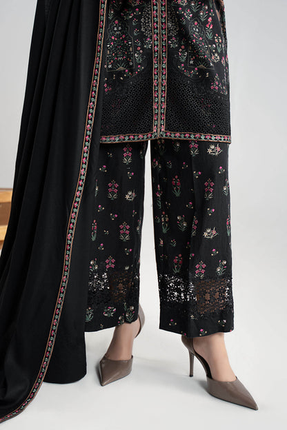 Maria B | Luxury Winter Pret 25 | DW-W25-35-Black
