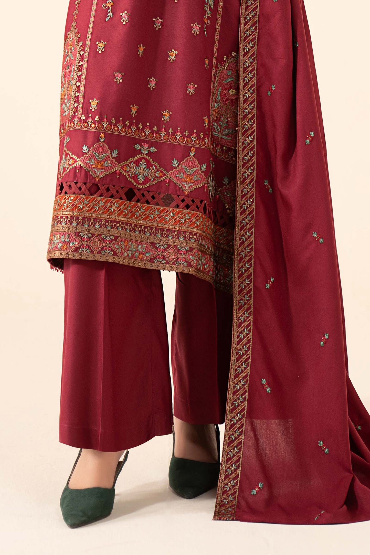 Maria B | Eid Collection 26 | 3 Piece Embroidered Linen Suit