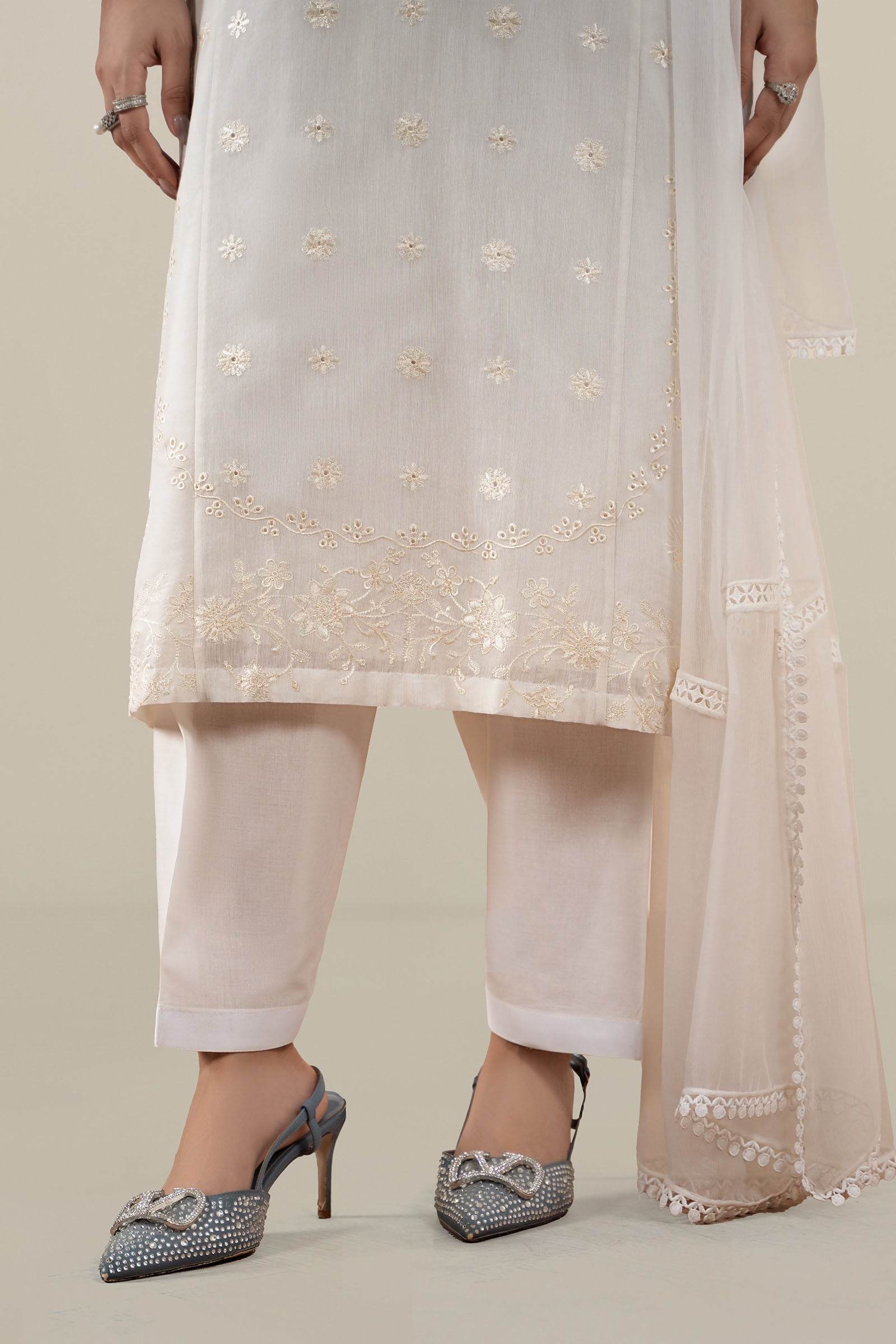 Maria B | Luxury Winter Pret 25 | DW-EA25-76-Off White