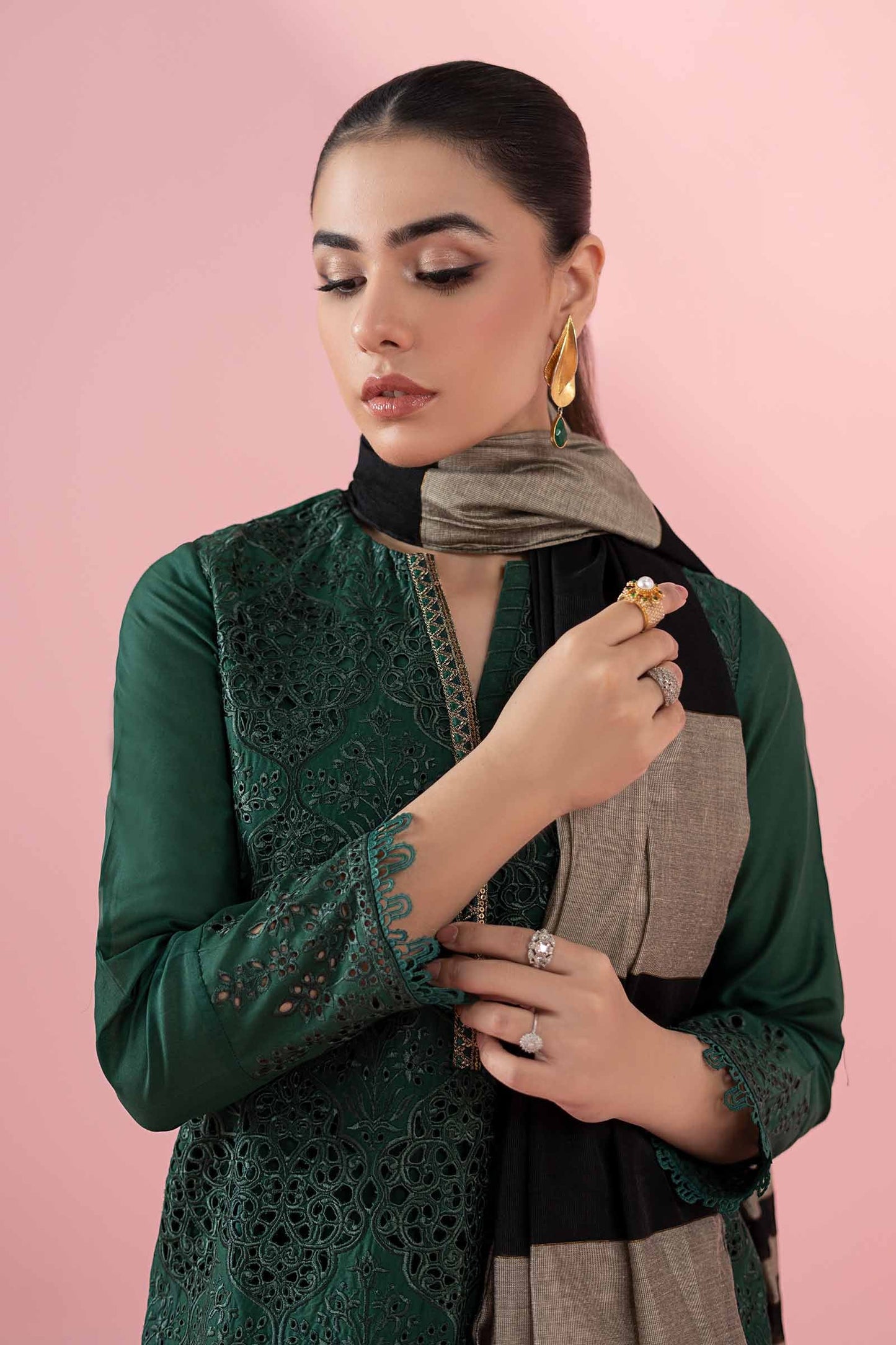 Maria B | Eid Collection 26 | DW-EF22-41R1