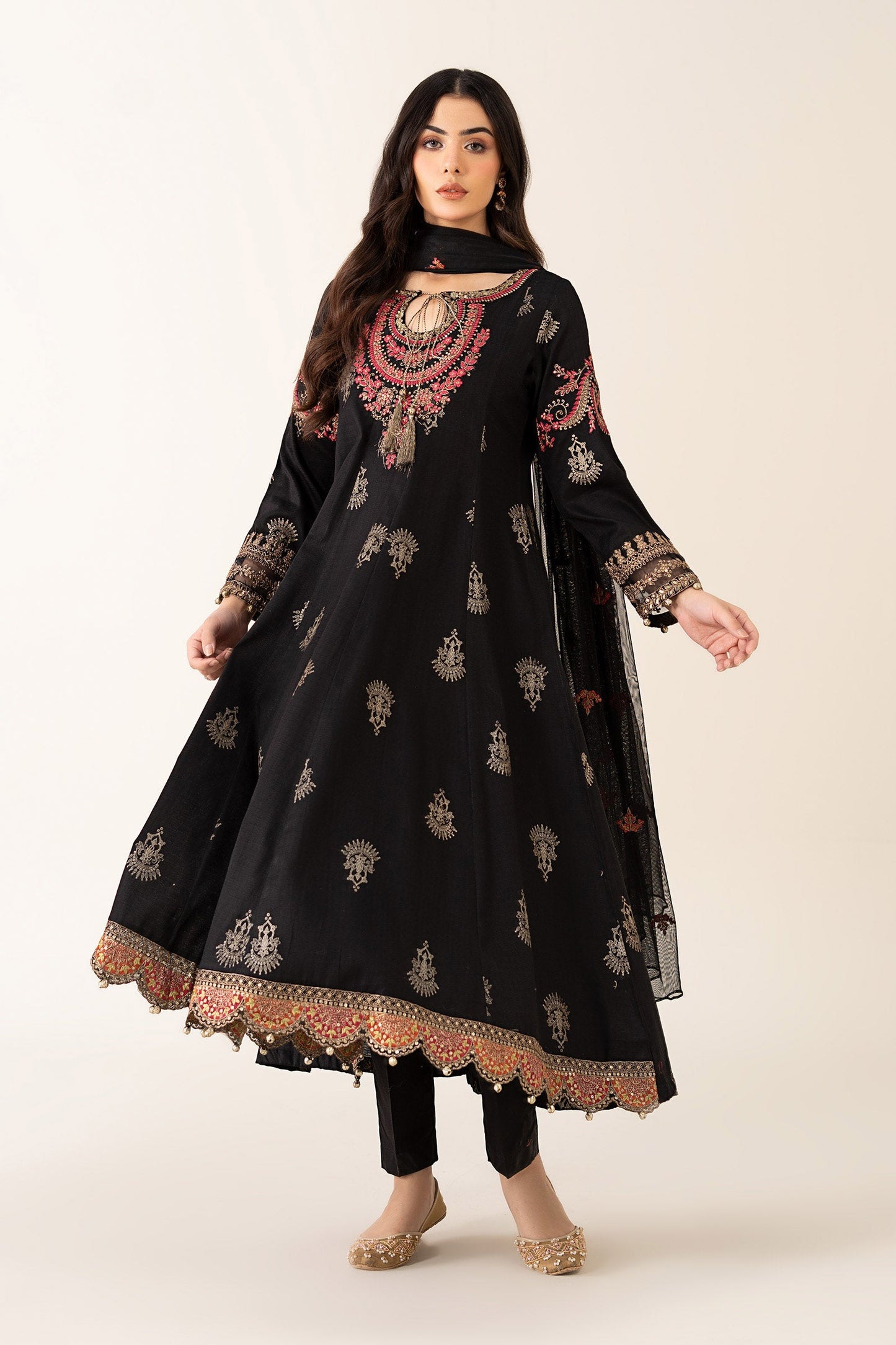 Maria B | Luxury Winter Pret 25 | DW-EF22-13R1-Black