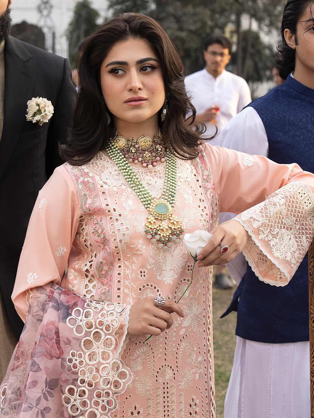 Mahnur | Mahrukh Luxury Lawn 24 | DAISY - House Of Anaya