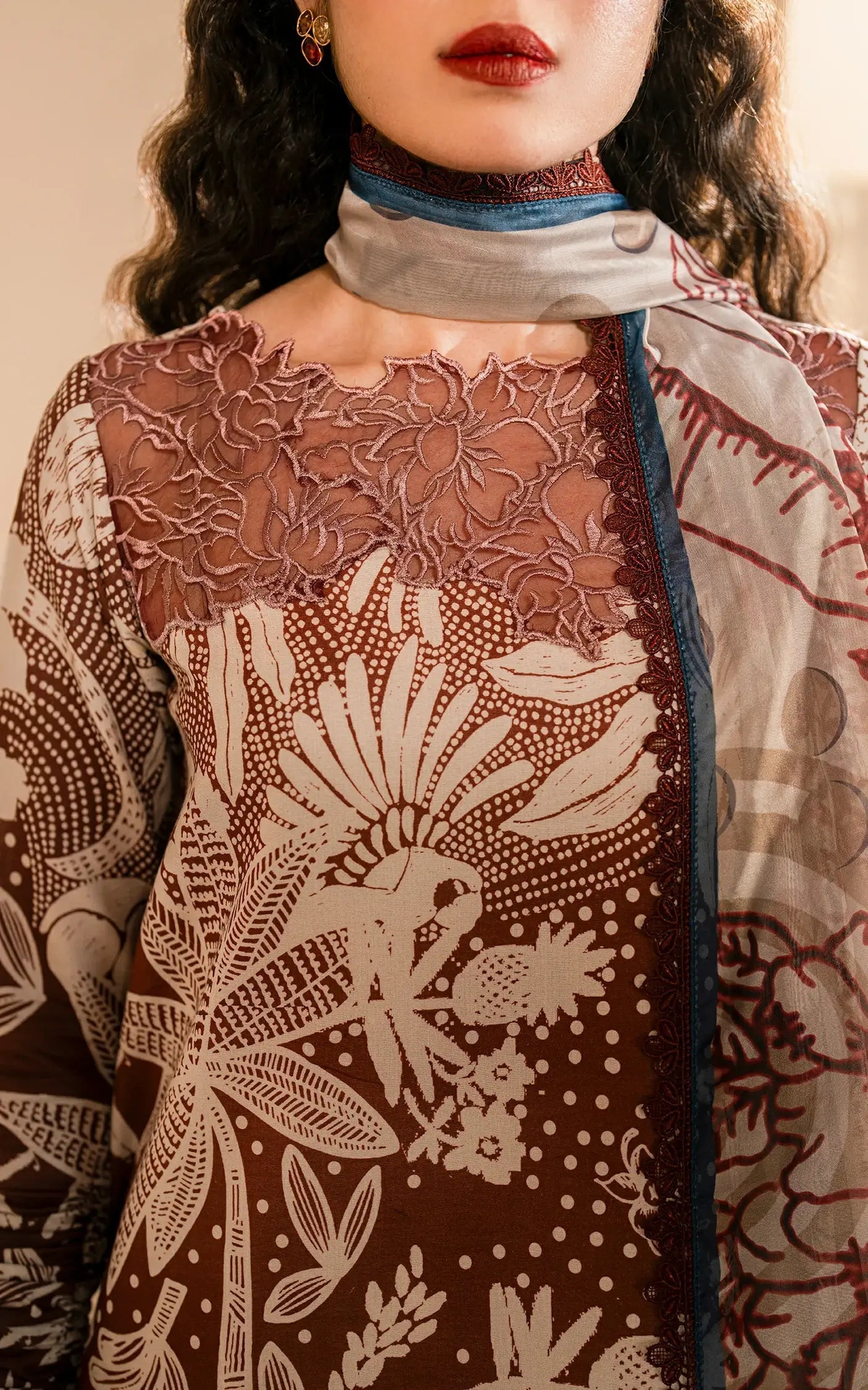 Asifa and Nabeel | Meraki Vintage 25 | Darcheeni (MVL25-07) - House Of Anaya