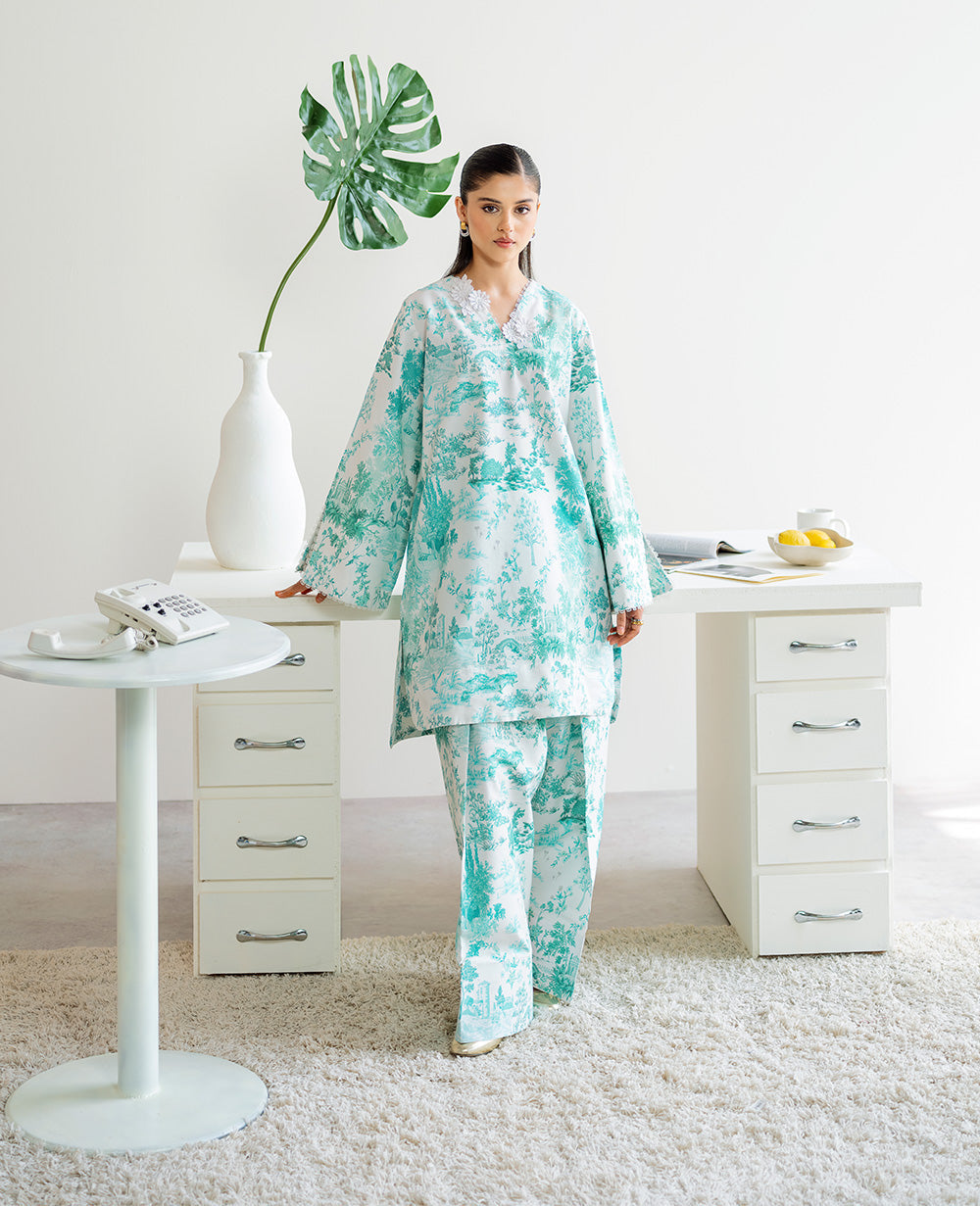 Republic Womenswear | Essentials 25 | ES-187
