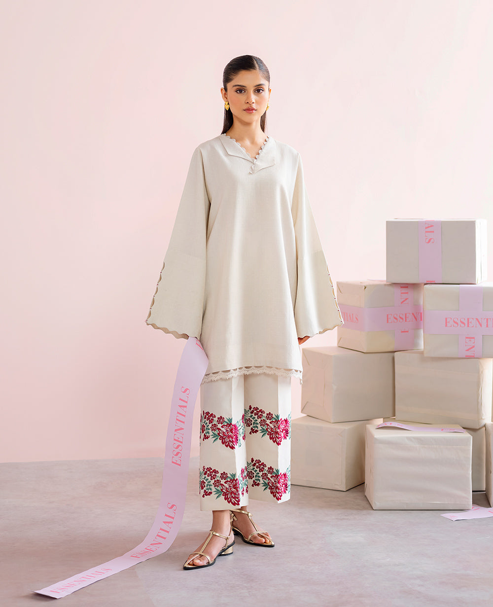 Republic Womenswear | Essentials 25 | ES-206