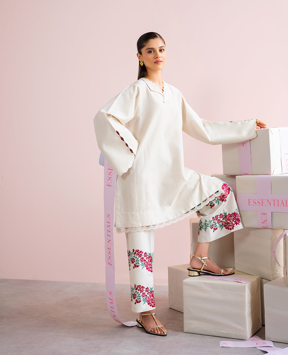 Republic Womenswear | Essentials 25 | ES-206