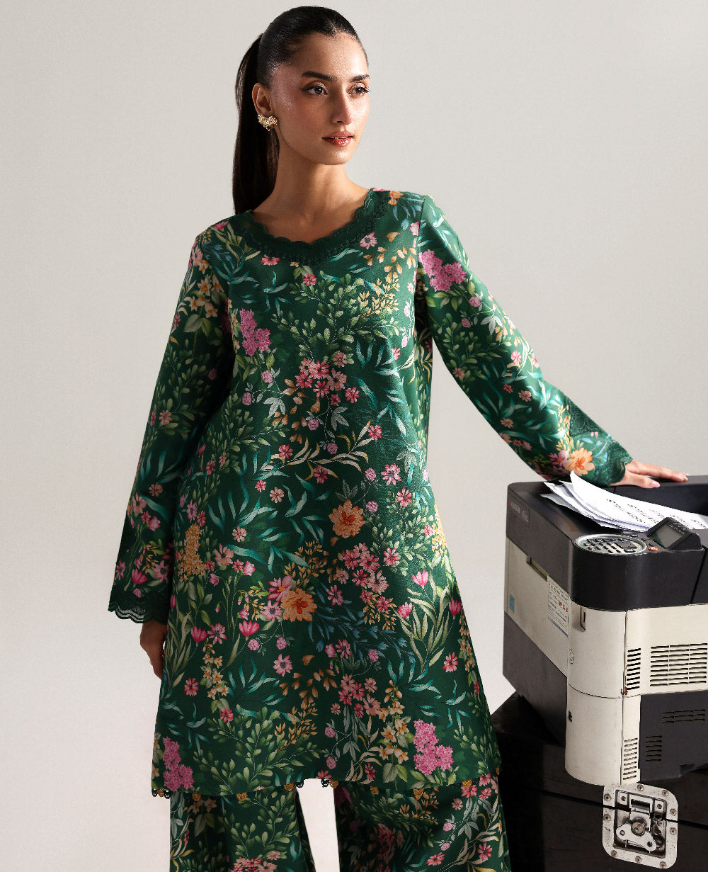 Republic Womenswear | Essentials Pre Fall | Zinnia