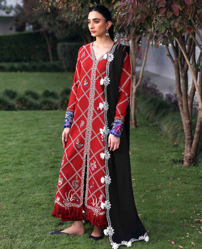 Republic Womenswear | Amaris Luxury Shawl 25 | Elara