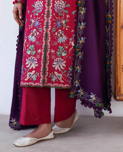 Republic Womenswear | Amaris Luxury Shawl 25 | Elaria
