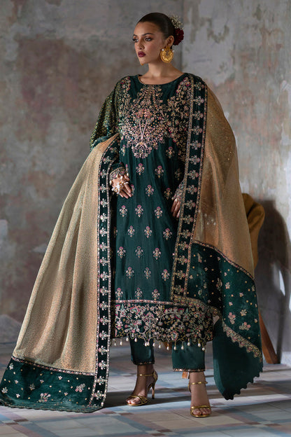 Emaan Adeel | Saanjh Velvet Collection 24 | Nisha