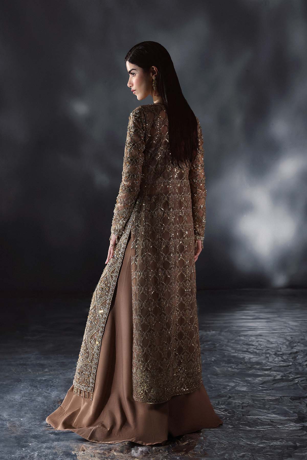 Enzo | Chateau De Lumiere | Nue - House Of Anaya