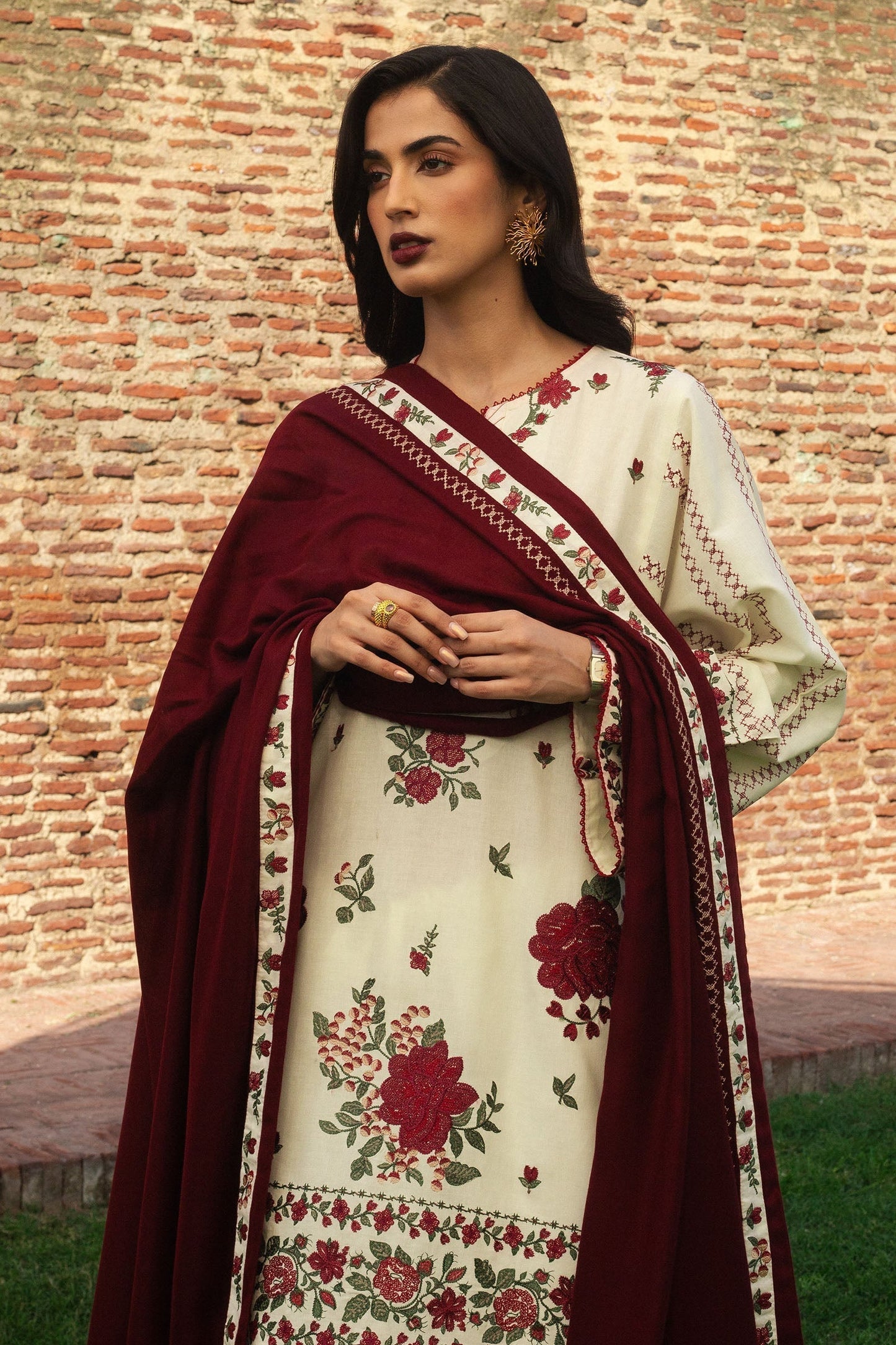 Zara Shahjahan | Winter 24 |  FARIDEH-D1 - House Of Anaya